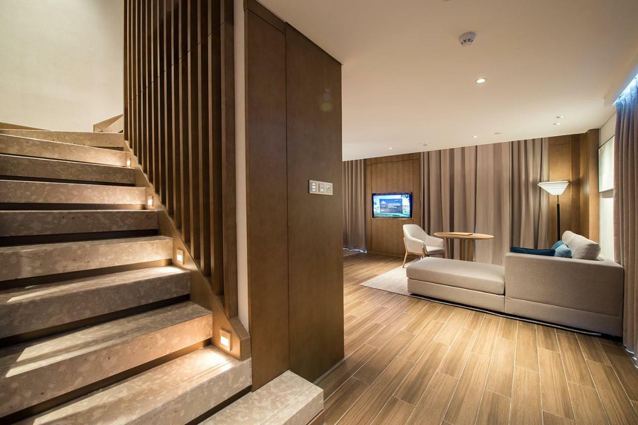 Wingate By Wyndham Hainan Chengmai Exterior foto